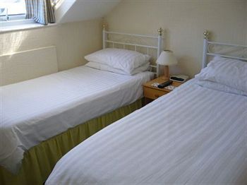 Couette-café Diamonds Near Hospital 3*
